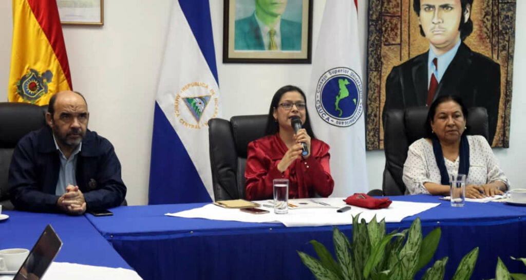 UNAN-Managua aborda en conferencia la importancia de la investigación científica