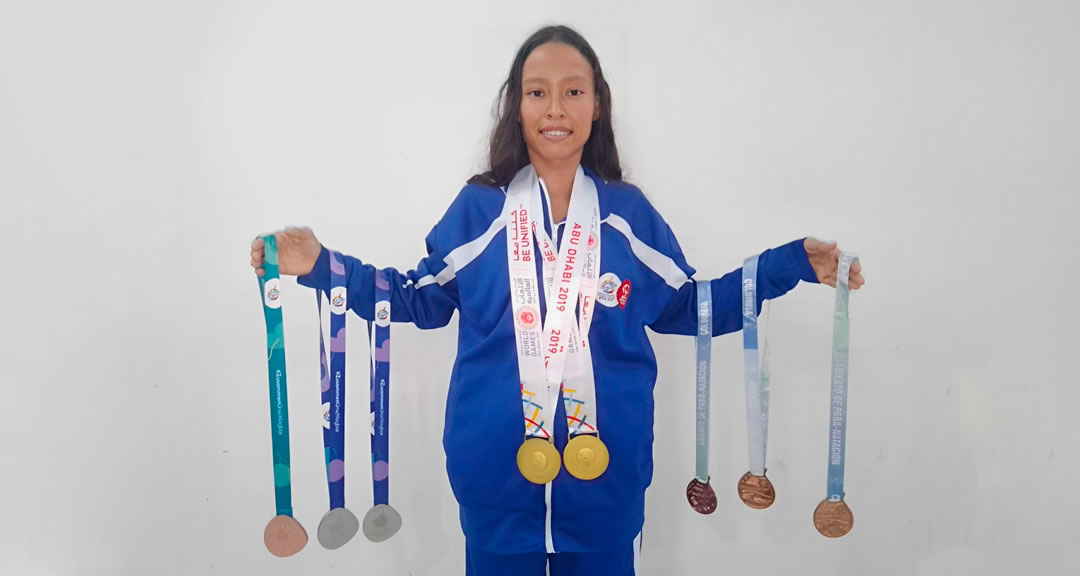 Sugeyling Pérez, una joven apasionada por la natación y la enseñanza