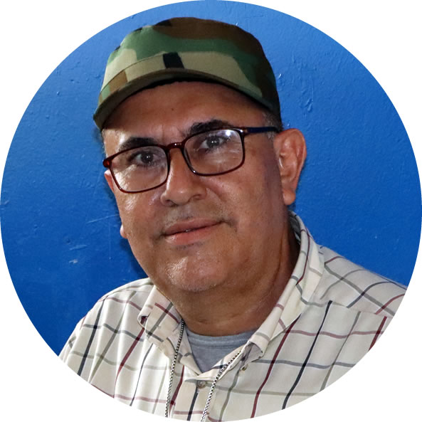 Junnior Molina, una vida dedicada a la educación rural y al aprendizaje continuo