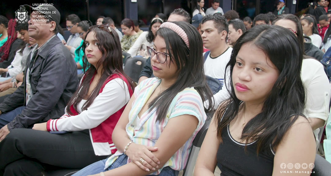 Comunidad universitaria rinde homenaje y rememora el legado de amor de nuestros héroes y mártires