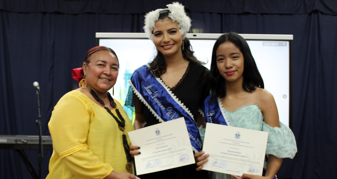 Premian a ganadores de concursos de la 42.a Jornada Dariana Universitaria 2023