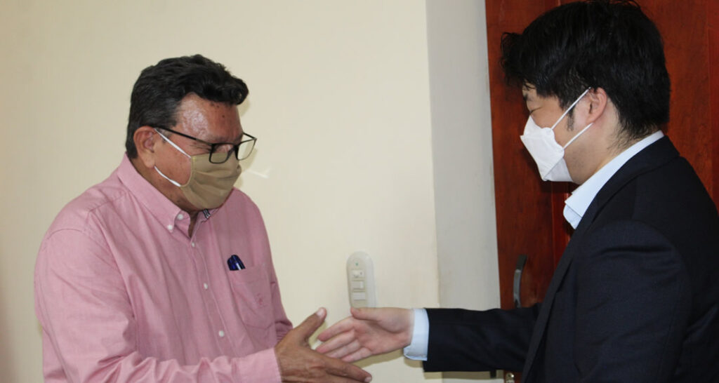 Embajador de Corea visita la UNAN-Managua