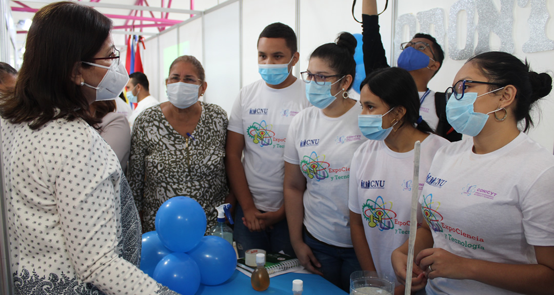 UNAN-Managua se destaca en la XIX Expociencia Nacional y en Feria de Promoción de Pequeños Emprendimientos