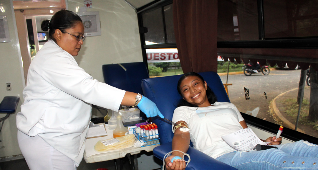 Comunidad universitaria apoya la jornada de donación voluntaria de sangre