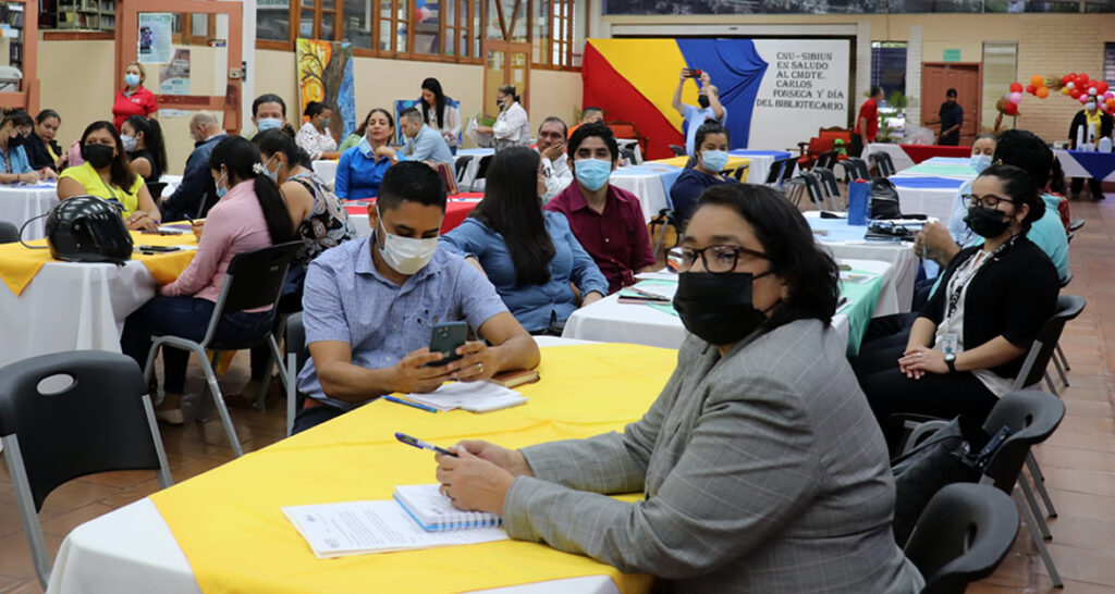 Bibliotecarios e informáticos de 42 universidades nacionales participan en encuentro del SIBIUN