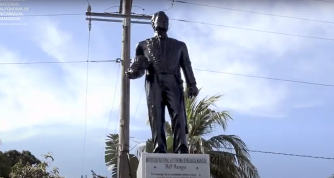 Comunidad universitaria de la UNAN-Managua rinde homenaje a Rubén Darío