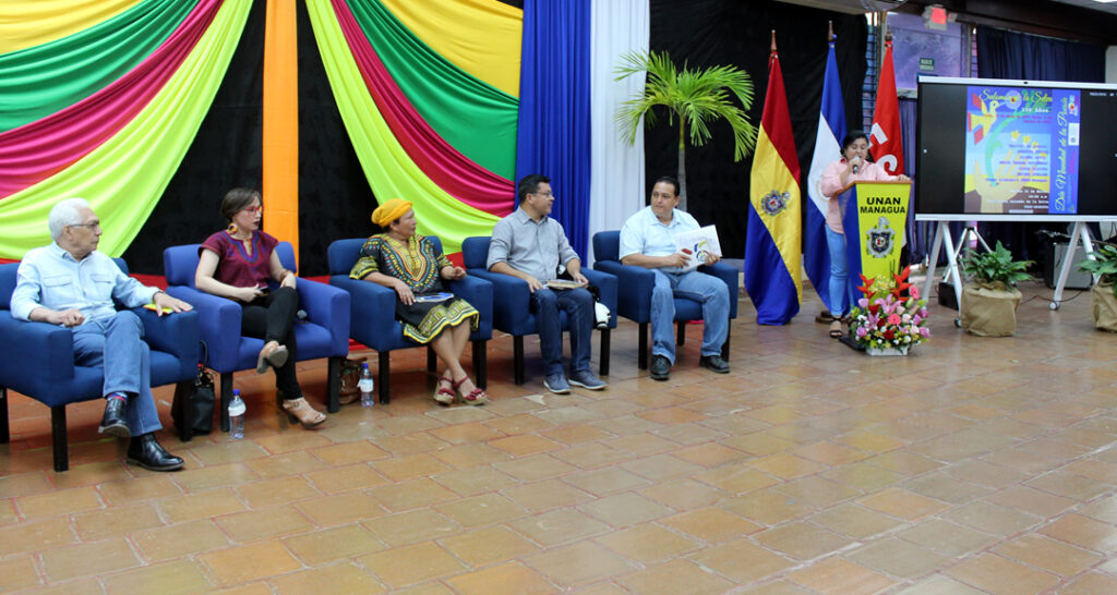 UNAN-Managua celebra Día Internacional de la Poesía