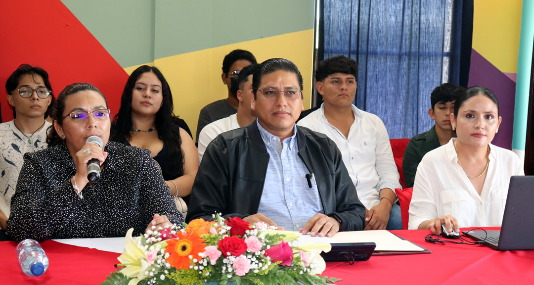 Académicos y estudiantes participan en la conferencia Nicaragua y la Justicia Climática