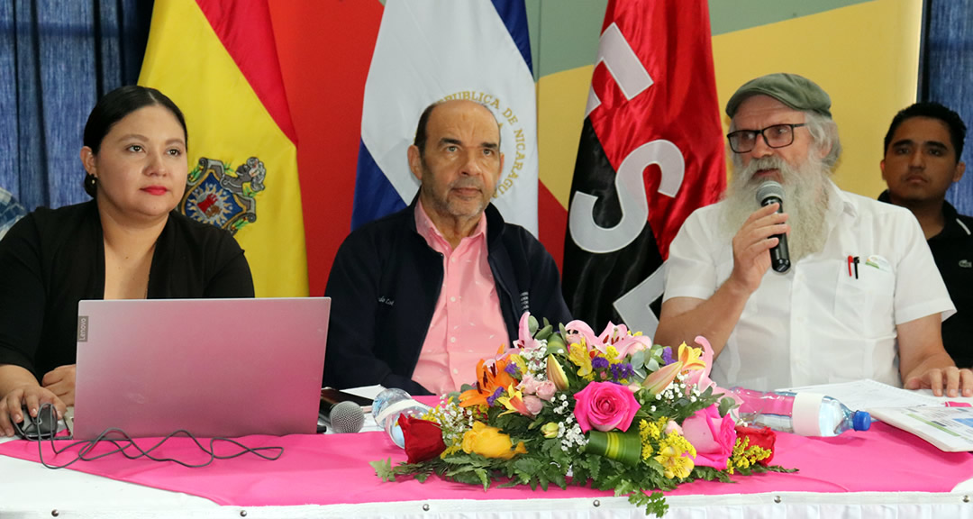 Académicos y estudiantes resaltan trascendencia de la Cruzada Nacional de Alfabetización