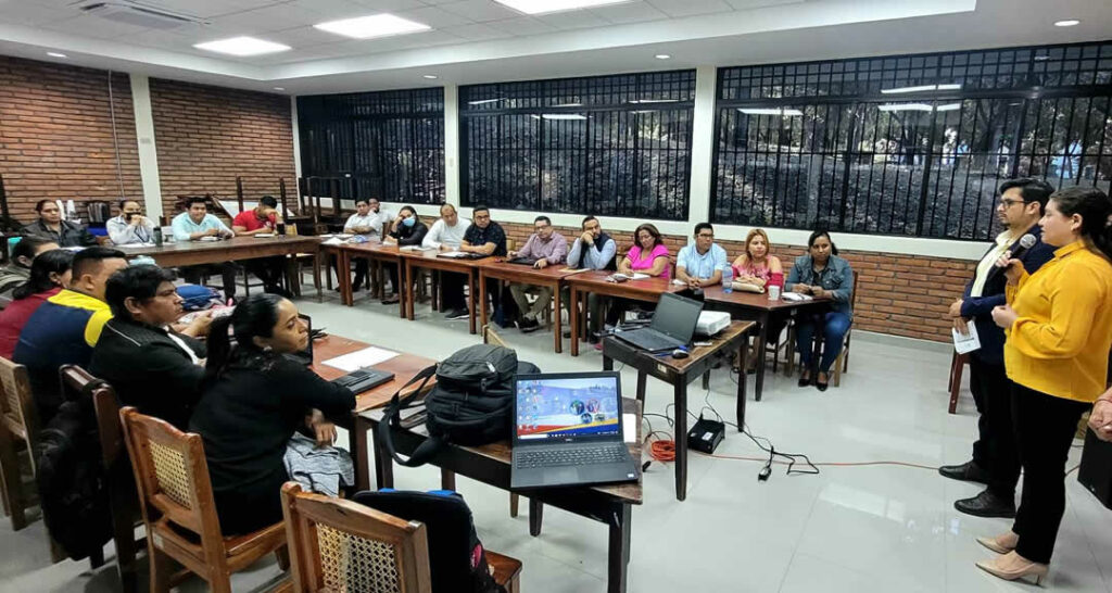 Continúan los talleres de Innovación para facilitar el Componente Pensamiento Lógico