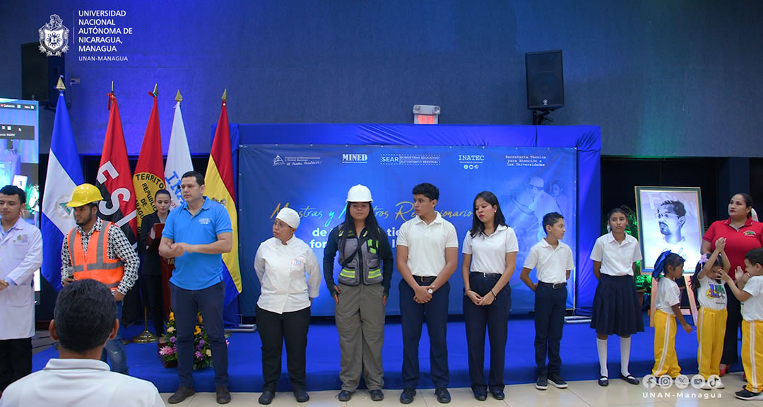 UNAN-Managua es sede del Acto Nacional en celebración a las maestras y maestros nicaragüenses