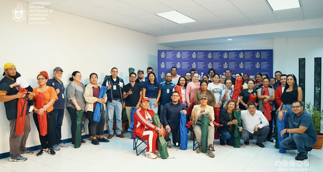 Celebramos con amor a cada maestra y maestro que cada día con vocación forma profesionales integrales
