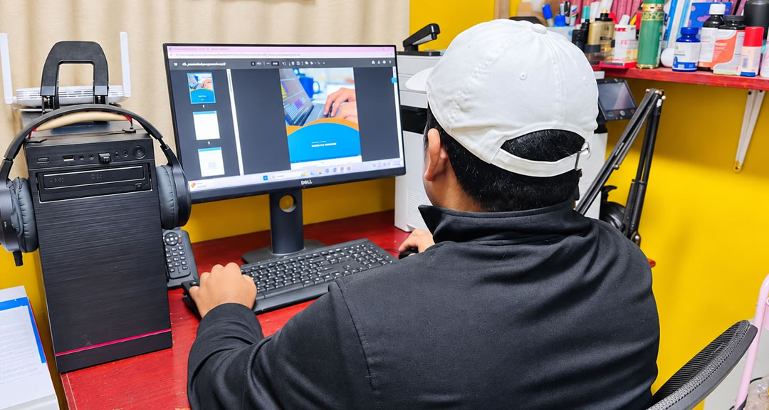 Desde la Costa Caribe, Chester Guzmán es protagonista de la educación virtual en la UNAN-Managua