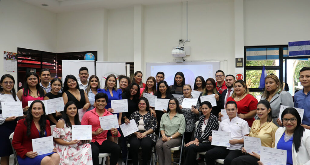UNAN-Managua y UNESCO certifican a 37 protagonista en Periodismo Científico