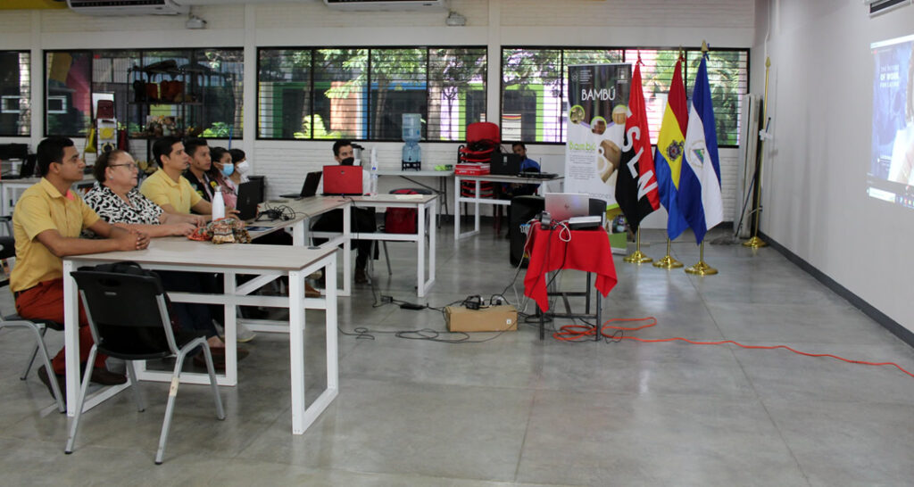 Estudiantes y mentores de la UNAN-Managua conocen experiencias de innovación en la región