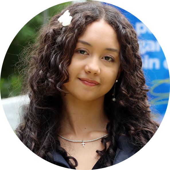 Kristell Manzanares, una joven que convierte la formación universitaria en compromiso con el bienestar de las familias