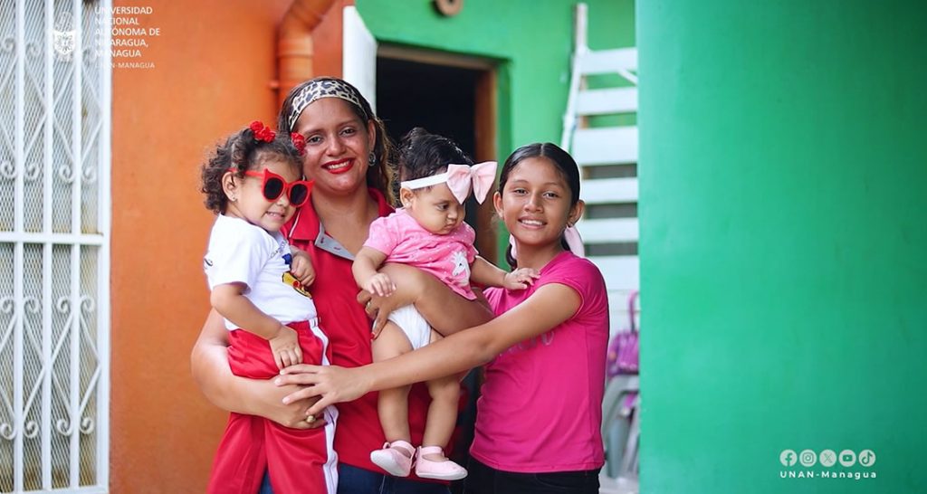 Valeria Jímenez, mujer inspiradora de tres hijas que son el motor de su vida