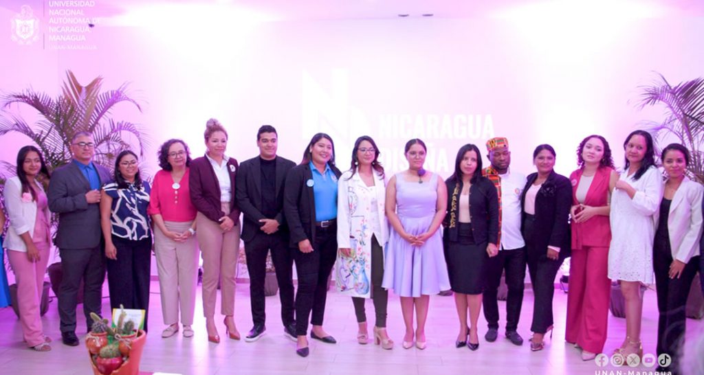 Emprendedores reciben certificados por culminar exitosamente el Programa Emprendedor Creativo