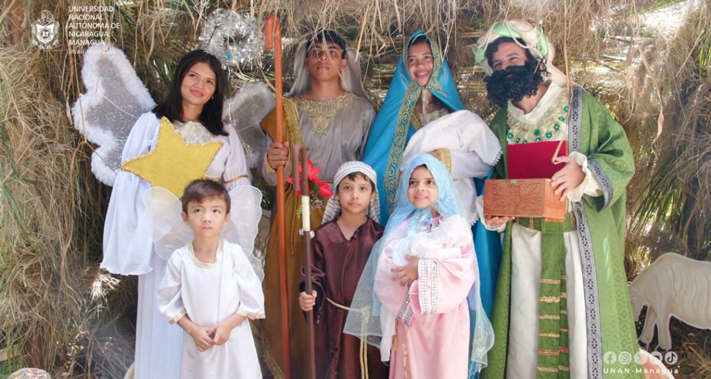 Mimados de la Revolución protagonizan Posada Navideña