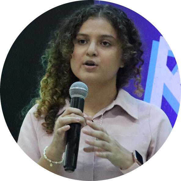 Keyling Zamora: «La práctica desde los primeros años de formación genera confianza en los estudiantes»