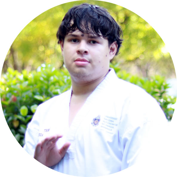 Dereck Gómez: disciplina, vocación y deporte como pilares de su vida universitaria