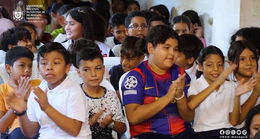 Voluntariado Social de la UNAN-Managua lleva alegría al barrio Jonathan González