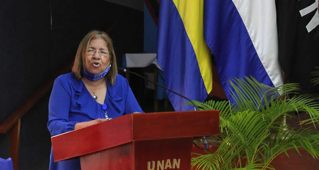 Dra. Jilma Romero Arrechavala, Directora de Extensión Universitaria.