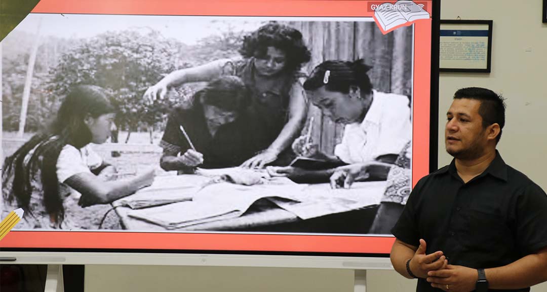 Jóvenes universitarios sostienen encuentro sobre “Memoria Documental y bibliográfica sobre la Gran Cruzada Nacional de Alfabetización