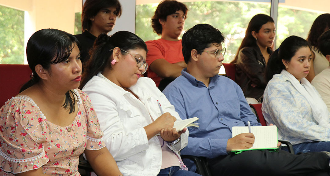 Juventud universitaria heroica y victoriosa participa en Congreso de Arqueo-Historia, «Reflexiones sobre la Resistencia indígena, negra y popular»