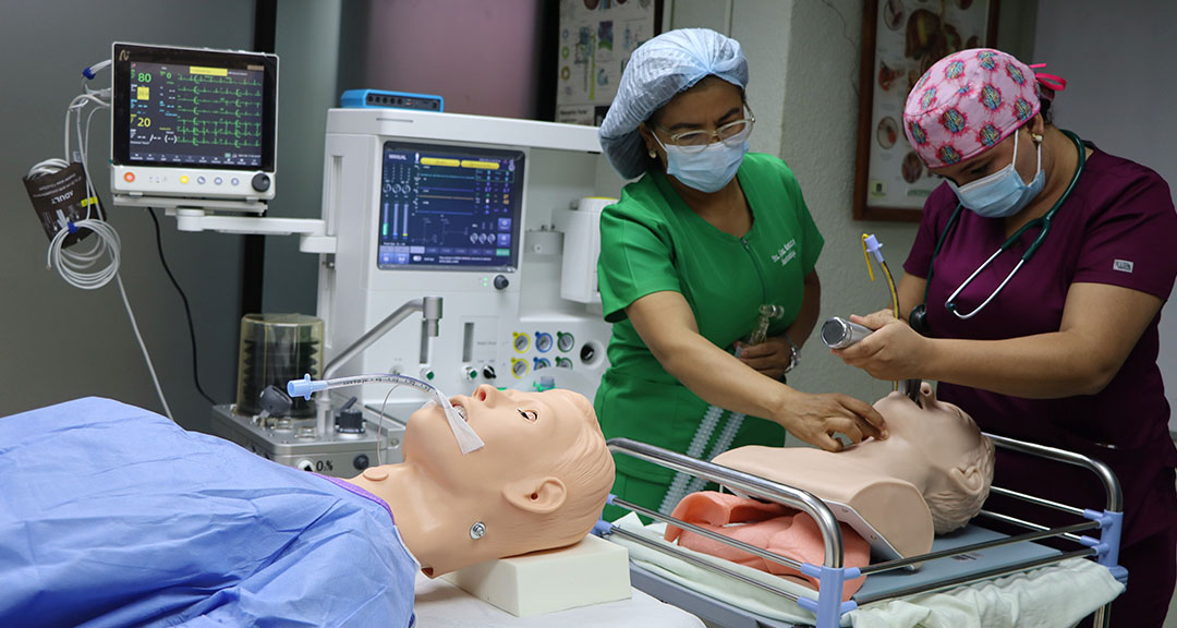 UNAN-Managua cuenta con equipos y simuladores de última generación