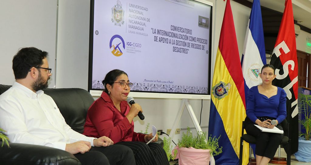 Comunidad universitaria celebra conversatorio La Internacionalización como proceso de apoyo a la Gestión de Riesgo de Desastres