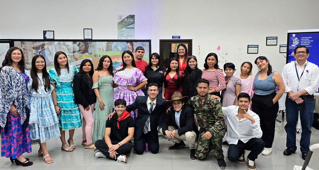 Futuros comunicadores fortalecen competencias en recursos de oratoria y retórica