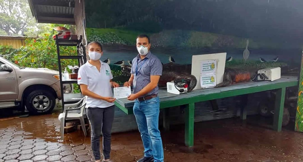 Ciencias Médicas entrega donativo económico al Zoológico Nacional